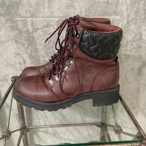 Mia Mackenzi Boots women’s size 9.5 Burgundy Red Faux Leather Combat Ankle